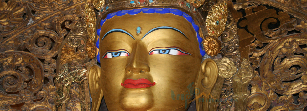 Budha Image at Sigatse. photo by Lila