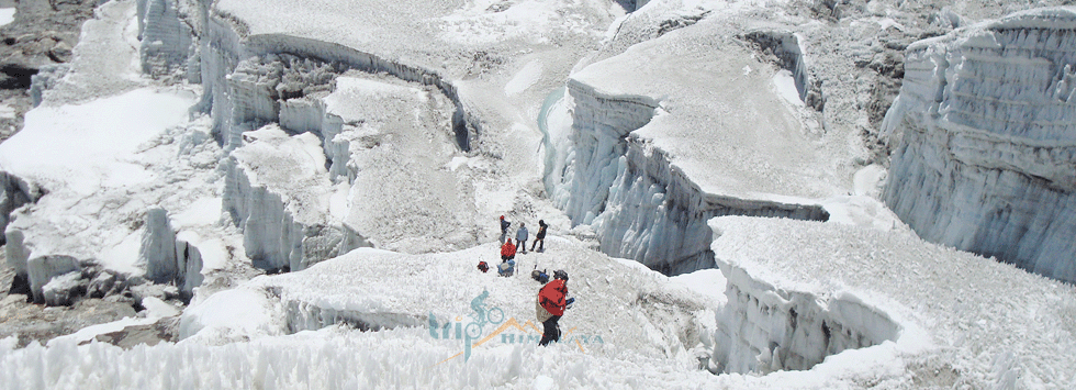 Amphulapcha pass 5800m. photo by Lila